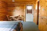 Bunkhouse 4 at Gallatin Canyon Cabins
