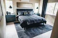 Experience the mountains in modern luxury with views of the Salmon River - 4-Star