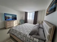 Beautiful OCEAN-VIEW apartment, right ON THE BEACH - Beach