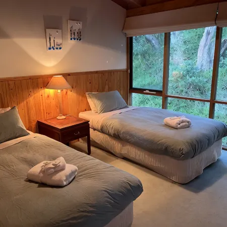Perfect Waterfront Escape in Marlo | Balcony Views & Nature All Around
