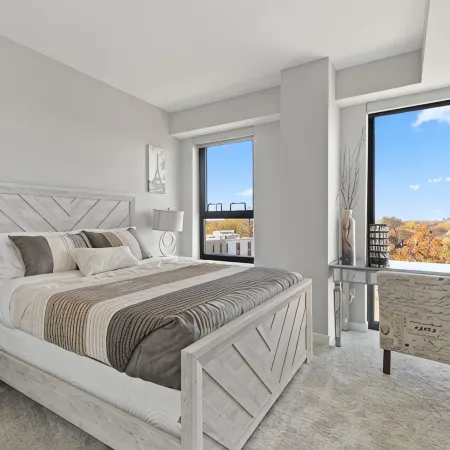 "Hope of Evanston" 180°view, 2BDR +2Bath Urban luxury
