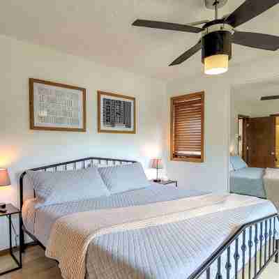 Breezy Hills - Unit 3; Lake Bemidji, King Bed, Kayaks, PB Trail Private Access Rooms