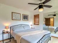 Breezy Hills - Unit 3; Lake Bemidji, King Bed, Kayaks, PB Trail Private Access - Wi-Fi