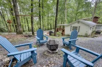 Cozy Country Cottage Just Minutes to Lake Chatuge and 15 Miles from Helen - 4성급