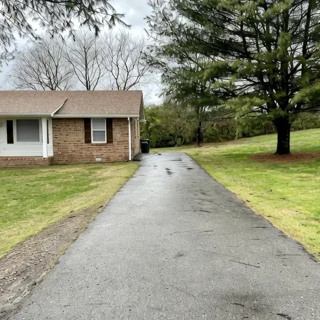 Modern North of Nashville Retreat- Easy Lake Access