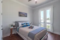 Amazing Beach Views - Sleeps 8 - Boutique