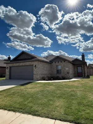 Newly Constructed Spacious 4-bed 2-bath house in Wolfforth - Boutique
