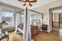 LUXE Manor with Modern, Elegant Vibes - Boutique