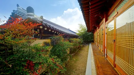 Jeonju Gwigeoraesa Hanok Stay