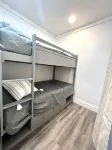 Book Your Adventure Getaway at our Container Cabin near New River Gorge - 3-Star