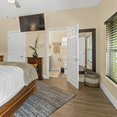 Bahama Breeze Retreat