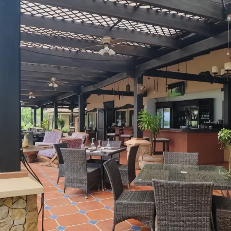 Marenaz Hotel