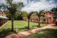 Sica's Guest House - Pensionaatit