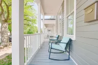 Superb 3BR W/Balcony Near Capitol Center - Balkon