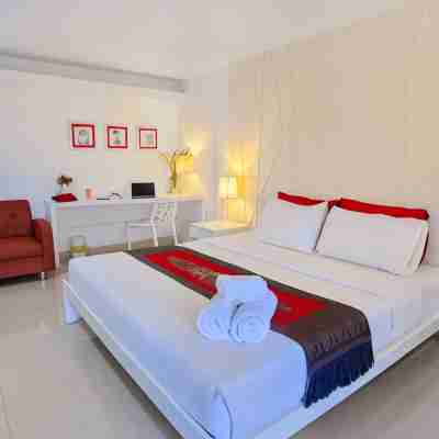 แคบเบจ แอนด์ คอนดอม อินน์ Rooms