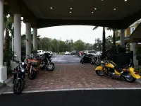 Country Inn & Suites by Radisson, Port Orange-Daytona, FL - parking
