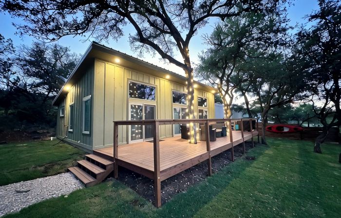 Newly Built Lakefront Getaway! Your Perfect Escape Awaits You @ Deer Creek Cabin