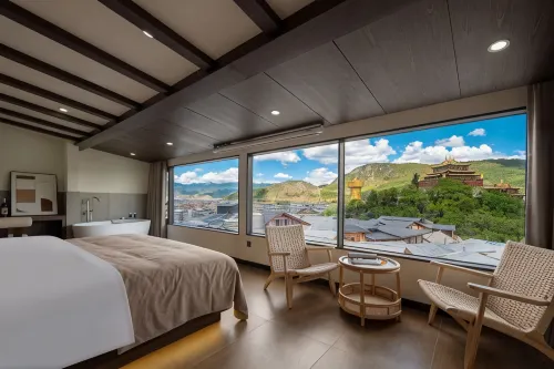 Shangri-La Yunbian View Homestay - parcheggio