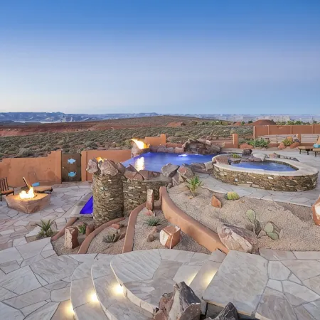 KOKOPELLI HOUSE-Enchanting/Luxurious Desert Southwestern Home w/Panoramic views!