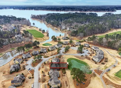 Lake Oconee Getaway.  Spacious family & pet-friendly retreat in gated community - 4-Star