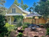 Luxury Dream Cottage - Hot Tub, 3 blocks from Pearl Street, and 5 outdoor patios - 4-Star