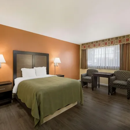 Quality Inn & Suites Medford Airport