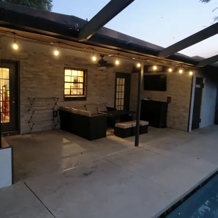 A Florida Oasis with a private pool! 15 minutes to Lego land!