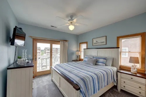 Quiet & relaxing top floor, sound-front condo, with elevator at the Outer Banks! - balcony