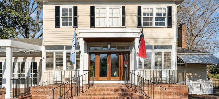 Historic Gem, Steps from UNC & on Franklin St Hotels in Orange County