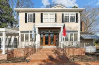 Historic Gem, Steps from UNC & on Franklin St - واي فاي