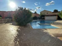 Villa T3, private terrace & parking. Wifi Fibre, Swimming pool, Shops, Beach 50m! - Pools