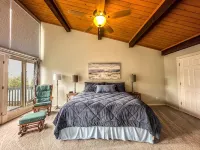 New! Hilltop House in the Canyon - Homestays