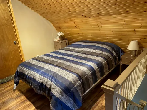 Lovely Cottage with Lakeside Patio & Dock - Balkoner