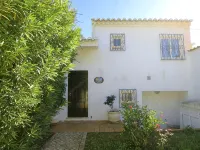 Super family villa has Wi Fi, private pool, walk to village & beach! - プライペートプール
