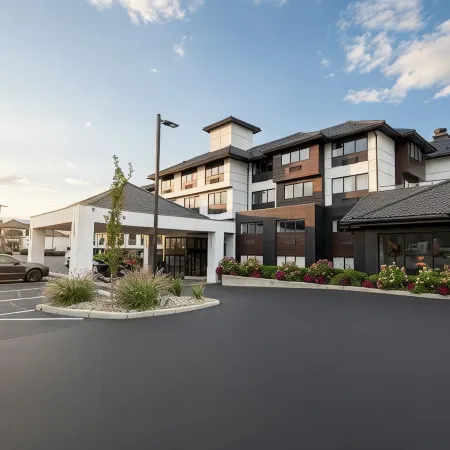 Hotel Kelowna & Conference Centre