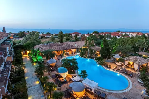 Achtis Hotel - 4-Star
