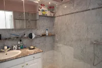 Riviera at its Best: Elegant and Exceptional 5-Star-Rated 1BR w/ Beachfront+Pool - 2 stjerner