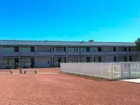 EZ 8 Motel Airporter