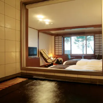 Lakeside Villa Suimeikaku