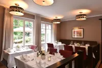 Hotel Restaurant Waldesruh Hotels in Cloppenburg
