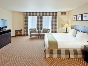 Holiday Inn Express & Suites Marysville