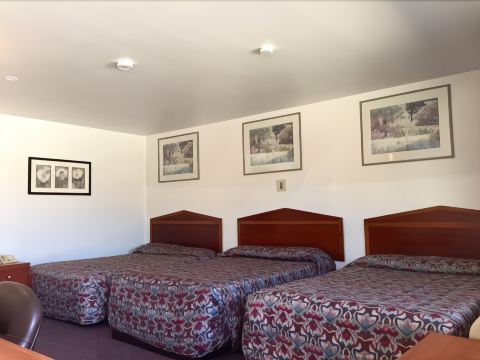 Maple Inn and Suites Los Banos