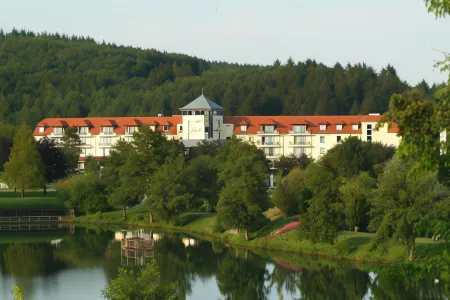 Parkhotel Weiskirchen Отели в г. Нонвайлер