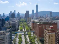 Howard Plaza Hotel Hotels near Daan District