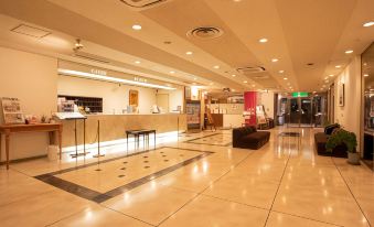 4. Hotel Su..