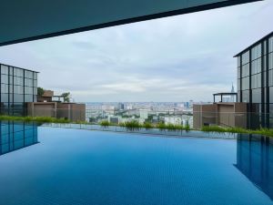 Le Places the Luxury Marq Saigon Apartment