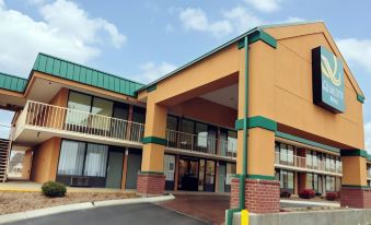 Quality Inn Dyersburg I-155