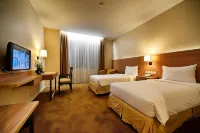 Hotel Dafam Pekanbaru Kampus Akper周辺のホテル