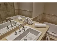 George V Casa Branca - 5-Star