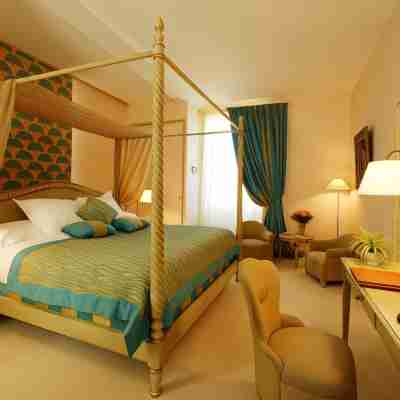 Clos La Boëtie & Spa Rooms